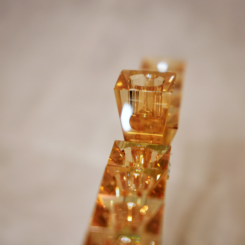 Coffret Hanoukia Design – Cristal K9 & Ambre – Architecture Moderne